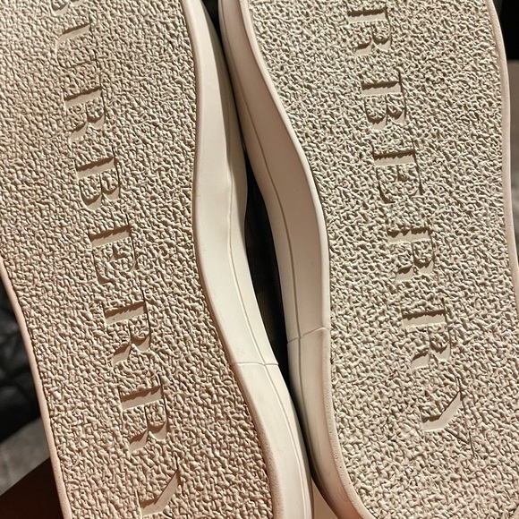 Authentic Burberry sneakers worn twice - Picture 3 of 6
